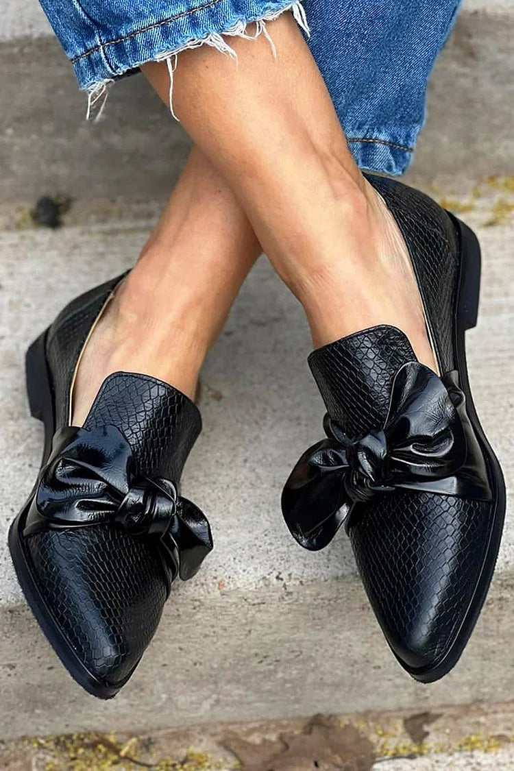 Chelsea | Tyylikkäät loaferit rusetilla