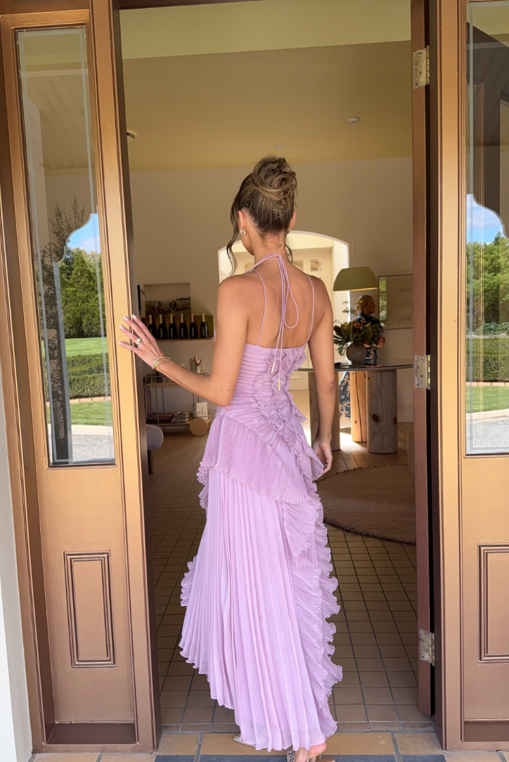 Eleonora – Elegantti röyhelömekko