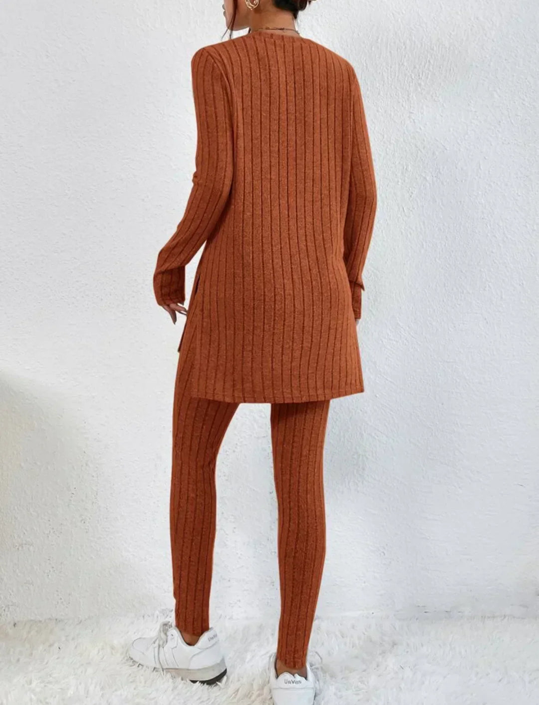 Callie | Ribbed-neulottu lounge-setti