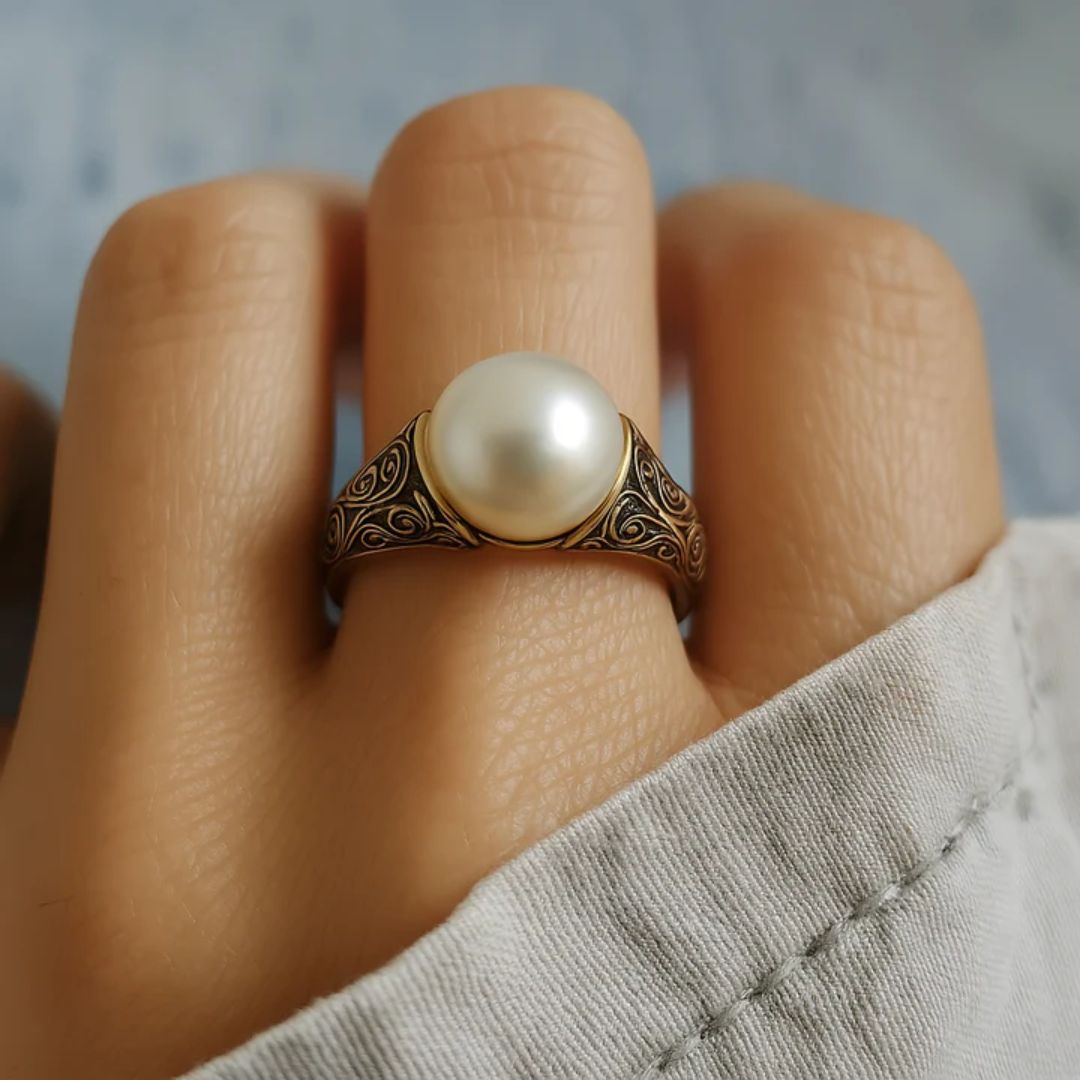 Mirjam | Vintage-kultainen sormus helmellä